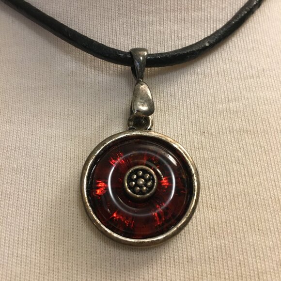 Vintage Red Vampiric Glass, Metal and Leather Necklace - Picture 3 of 10